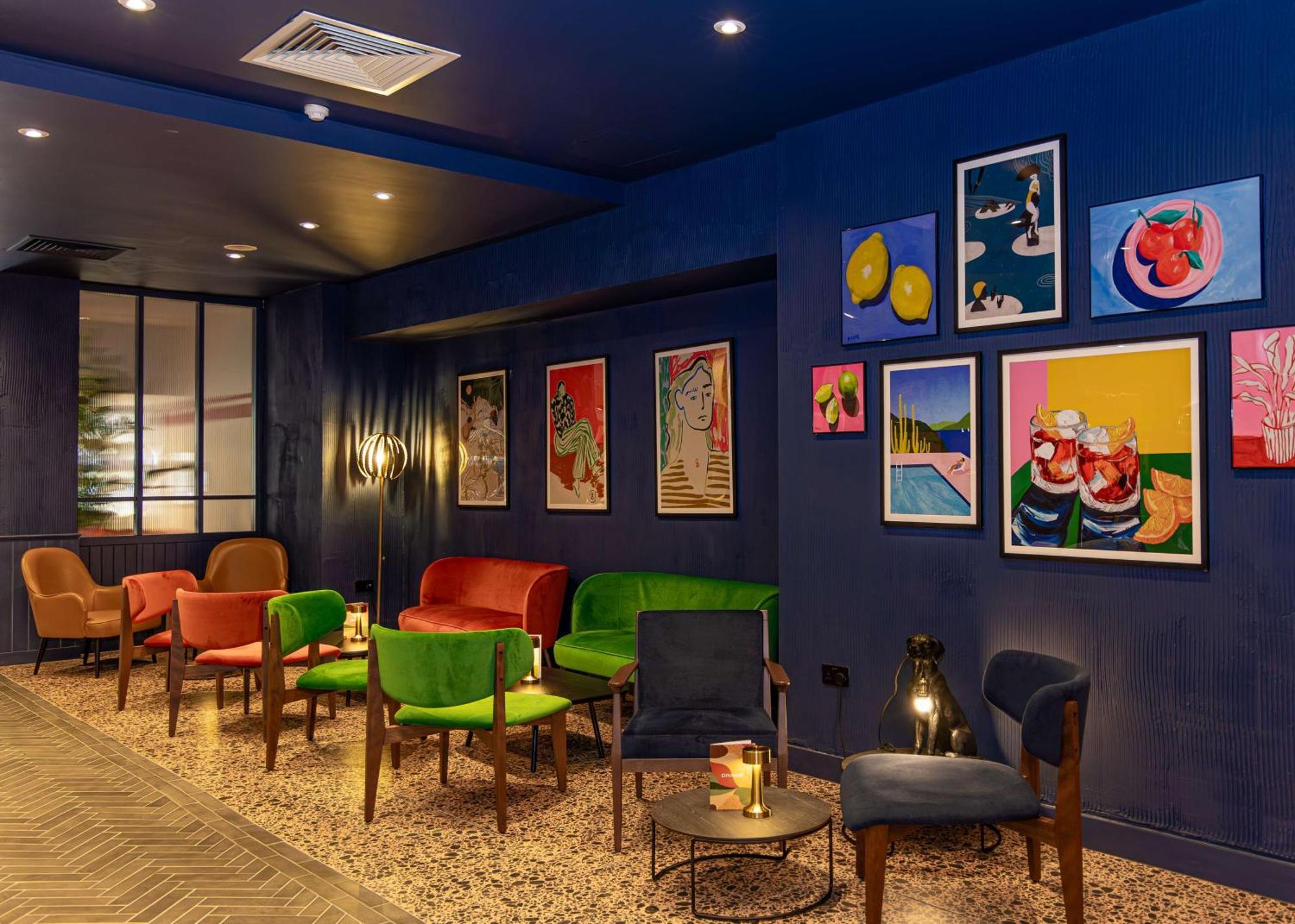 Hilton Cobham Hotel Kültér fotó